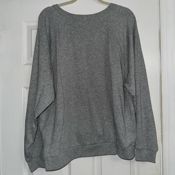 Gap women’s crewneck sweatshirt size xxl - Picture 2 of 5